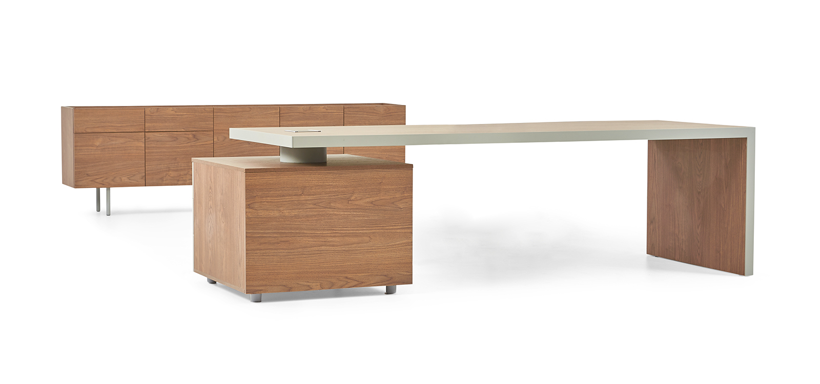 Forma - Executive Desk